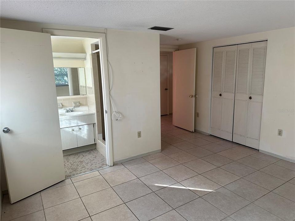 For Rent: $1,500 (2 beds, 2 baths, 1096 Square Feet)