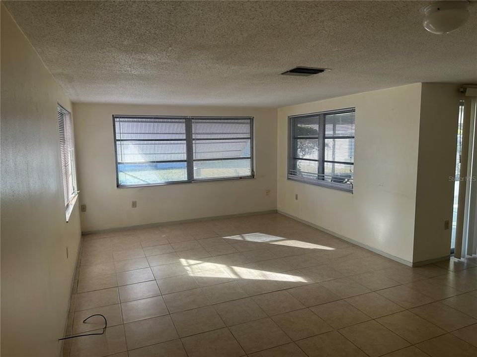 For Rent: $1,500 (2 beds, 2 baths, 1096 Square Feet)