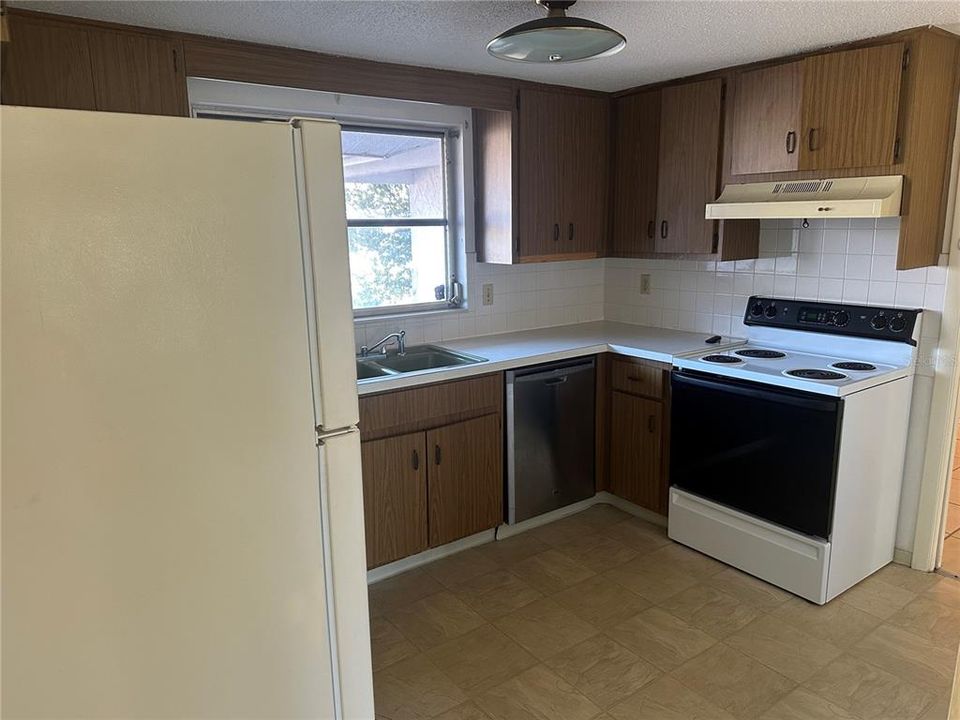 For Rent: $1,500 (2 beds, 2 baths, 1096 Square Feet)