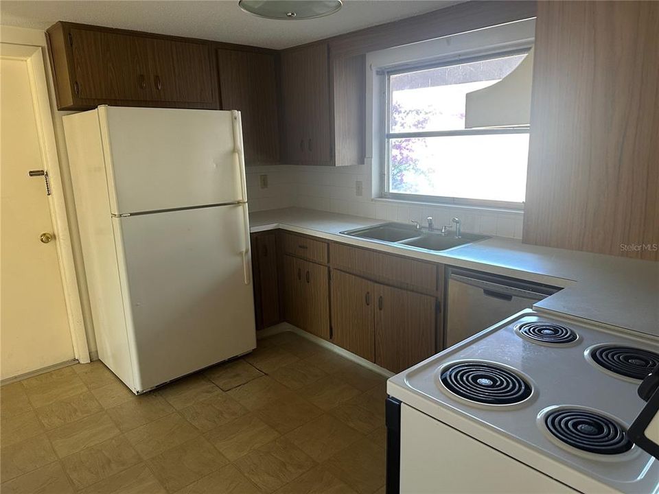 For Rent: $1,500 (2 beds, 2 baths, 1096 Square Feet)