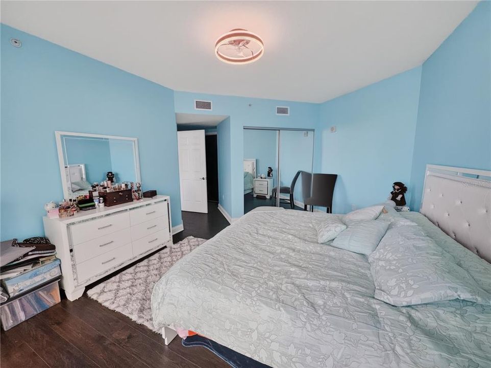 For Sale: $318,000 (2 beds, 2 baths, 1670 Square Feet)