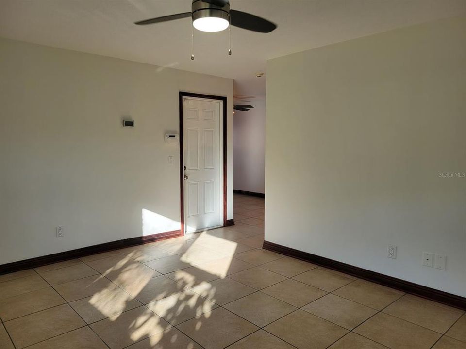 В аренду: $2,150 (2 спален, 1 ванн, 1084 Квадратных фут)