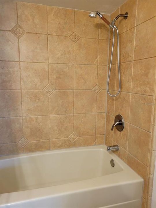 В аренду: $2,150 (2 спален, 1 ванн, 1084 Квадратных фут)