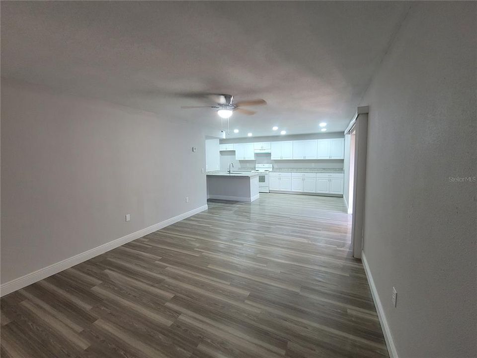 出租: $1,695 (2 贝兹, 2 浴室, 1040 平方英尺)