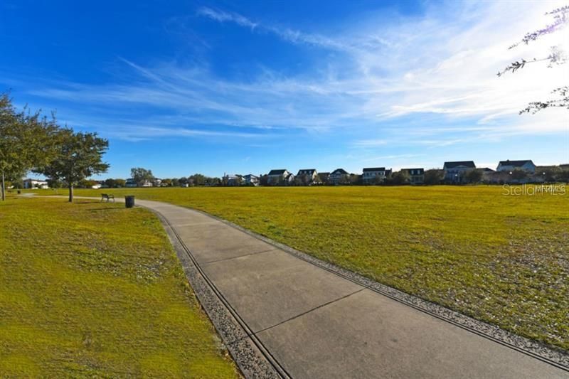 For Rent: $1,850 (1 beds, 1 baths, 850 Square Feet)