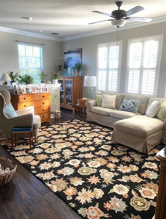 For Rent: $1,850 (1 beds, 1 baths, 850 Square Feet)