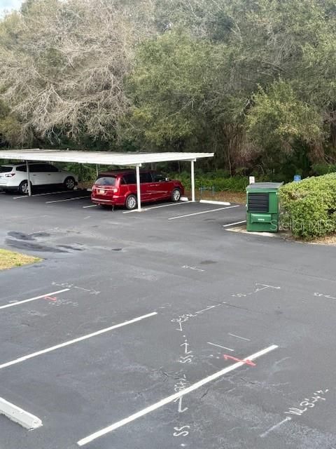 待售: $125,900 (1 贝兹, 1 浴室, 750 平方英尺)