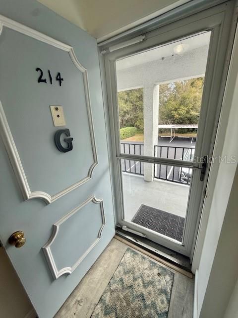 待售: $125,900 (1 贝兹, 1 浴室, 750 平方英尺)