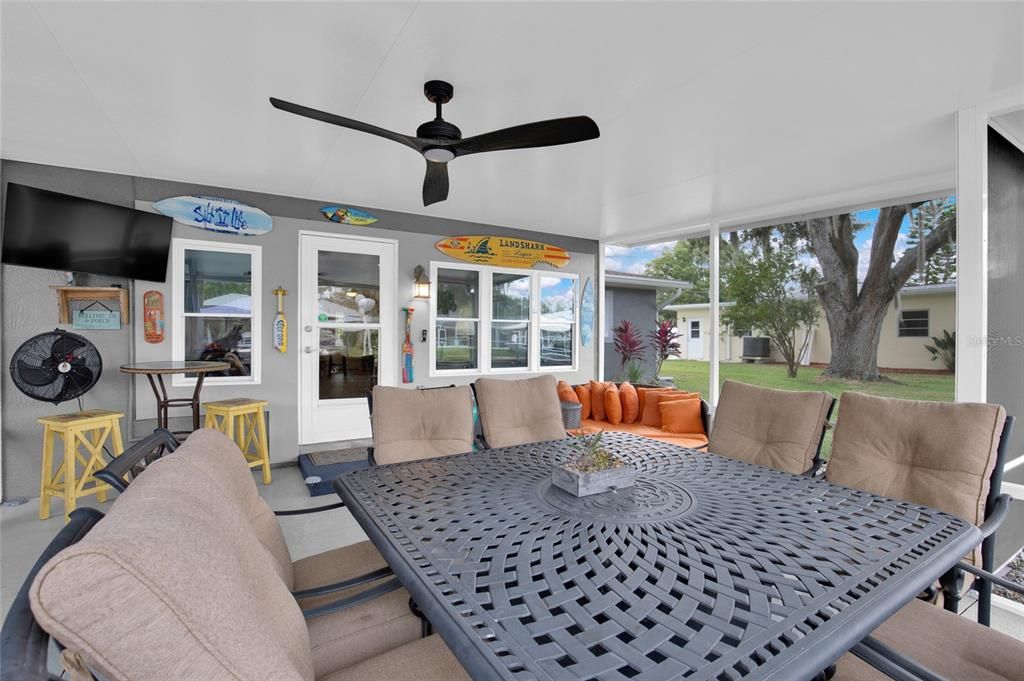 En Venta: $599,000 (3 camas, 2 baños, 1499 Pies cuadrados)