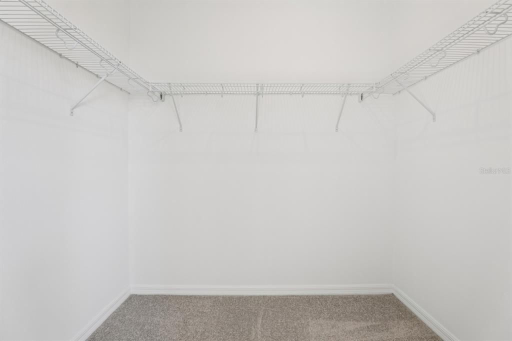 En Venta: $479,990 (4 camas, 2 baños, 1982 Pies cuadrados)