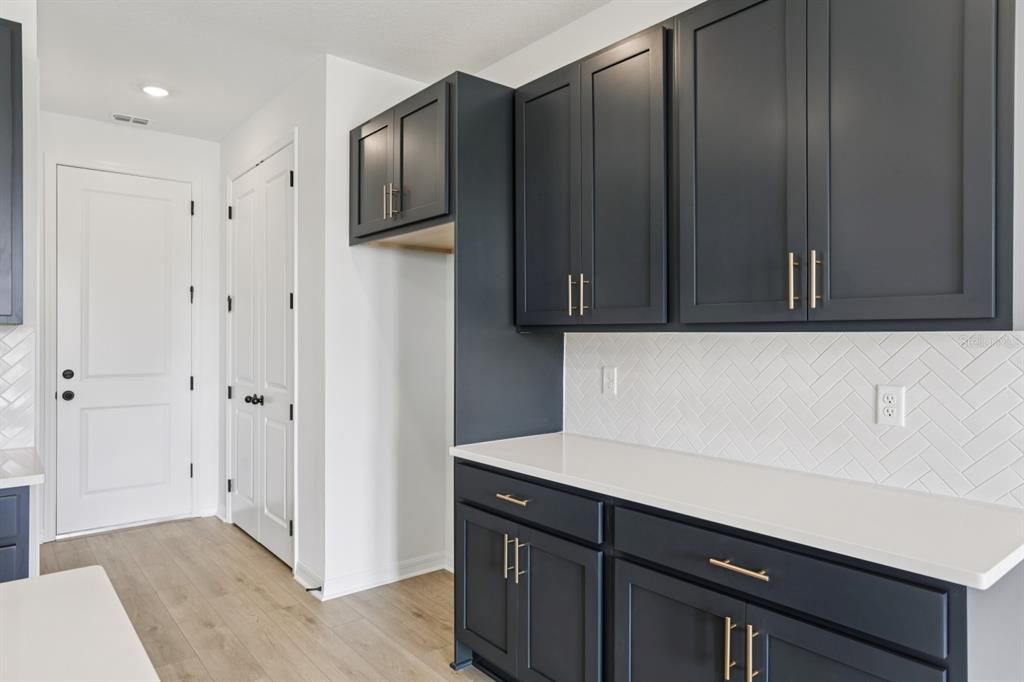 En Venta: $479,990 (4 camas, 2 baños, 1982 Pies cuadrados)