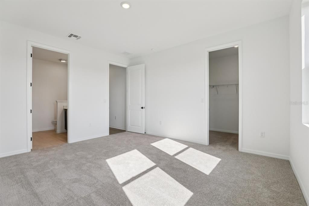 En Venta: $479,990 (4 camas, 2 baños, 1982 Pies cuadrados)