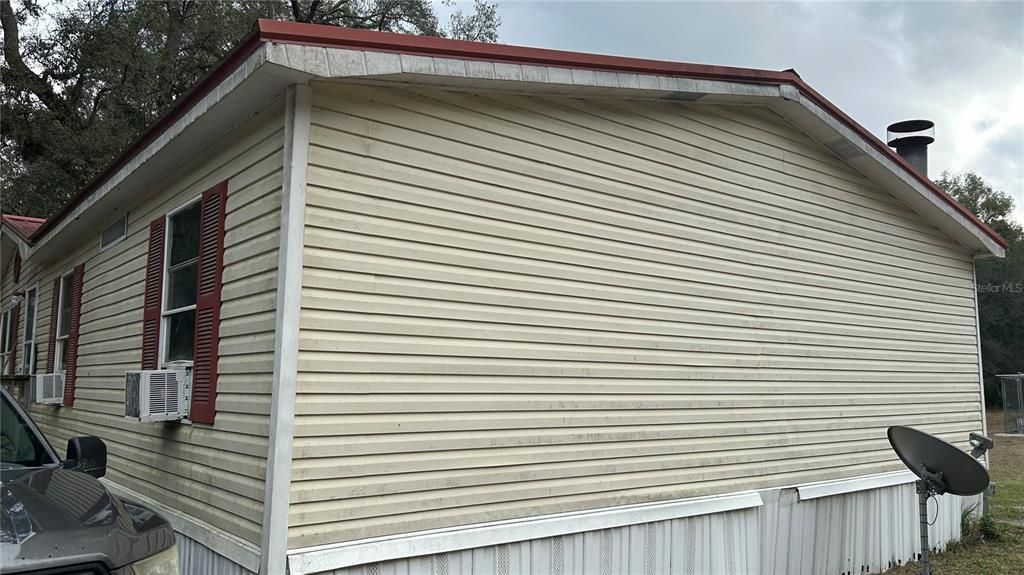 На продажу: $125,000 (3 спален, 2 ванн, 1352 Квадратных фут)