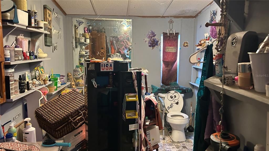 На продажу: $125,000 (3 спален, 2 ванн, 1352 Квадратных фут)