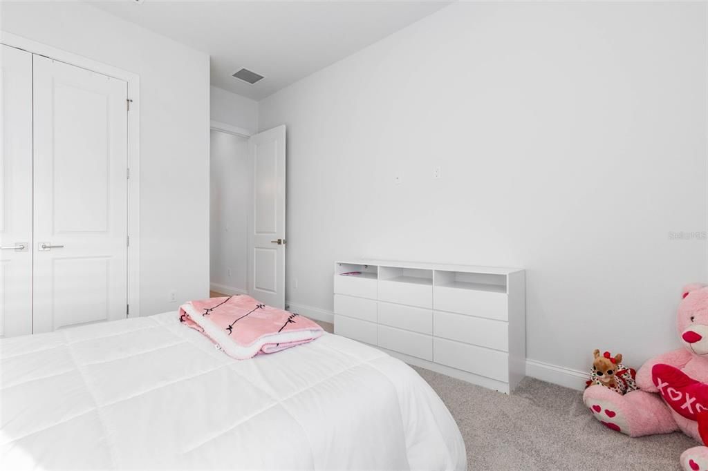 En Venta: $2,295,000 (5 camas, 4 baños, 3583 Pies cuadrados)