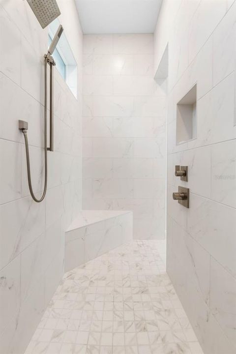 En Venta: $2,295,000 (5 camas, 4 baños, 3583 Pies cuadrados)