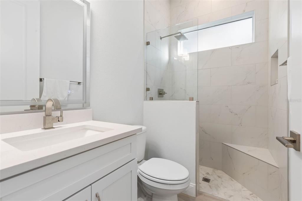 En Venta: $2,295,000 (5 camas, 4 baños, 3583 Pies cuadrados)