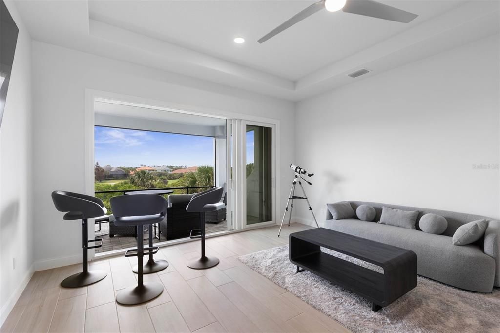 En Venta: $2,295,000 (5 camas, 4 baños, 3583 Pies cuadrados)
