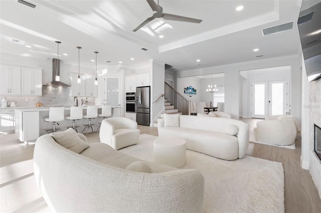 En Venta: $2,295,000 (5 camas, 4 baños, 3583 Pies cuadrados)
