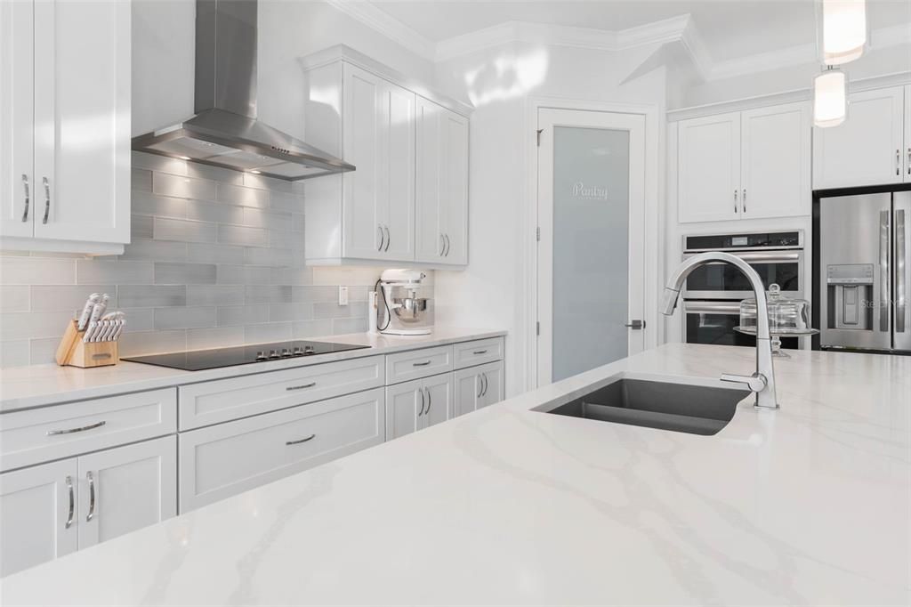 En Venta: $2,295,000 (5 camas, 4 baños, 3583 Pies cuadrados)