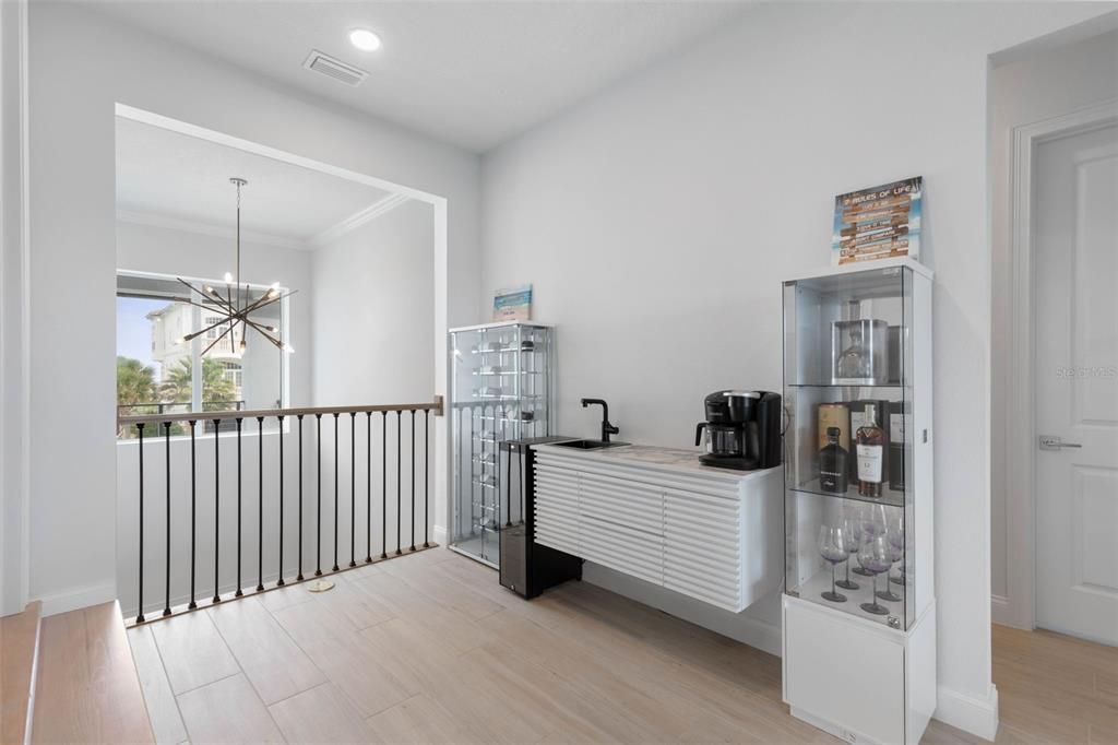 En Venta: $2,295,000 (5 camas, 4 baños, 3583 Pies cuadrados)