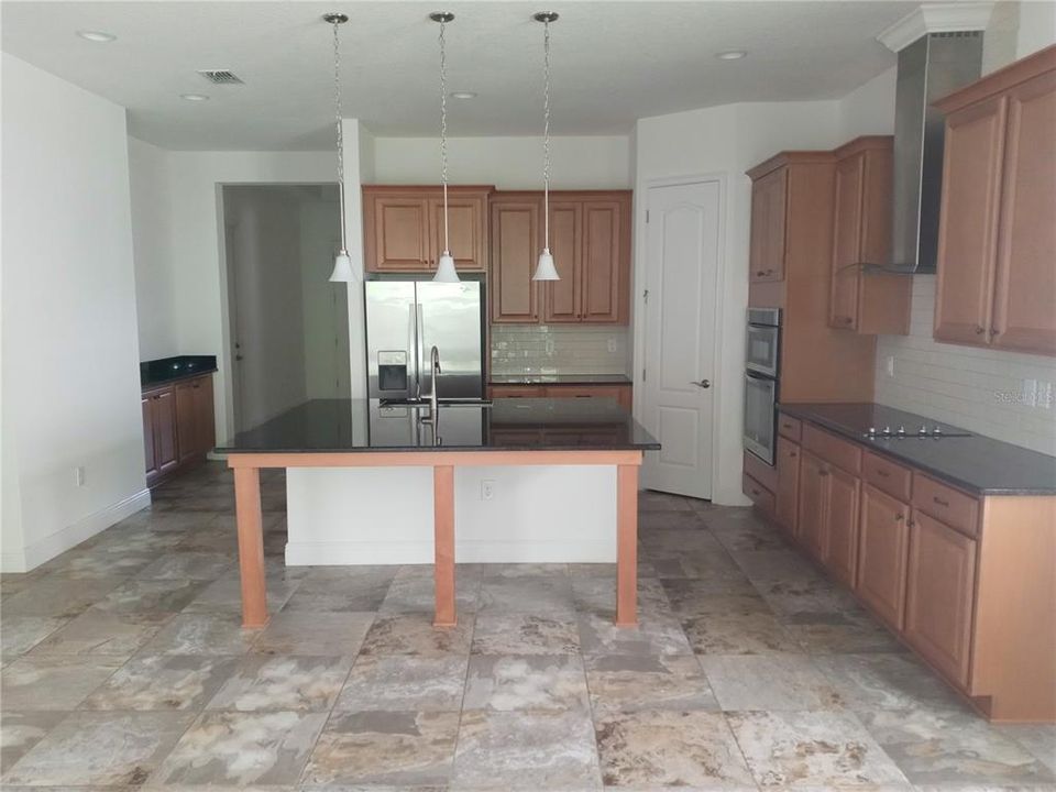 For Rent: $3,500 (4 beds, 3 baths, 2267 Square Feet)