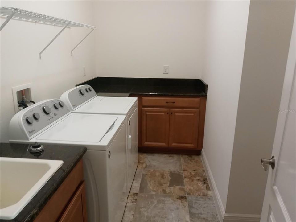 For Rent: $3,500 (4 beds, 3 baths, 2267 Square Feet)