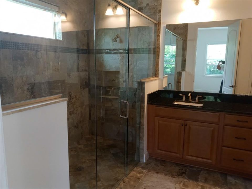 For Rent: $3,500 (4 beds, 3 baths, 2267 Square Feet)