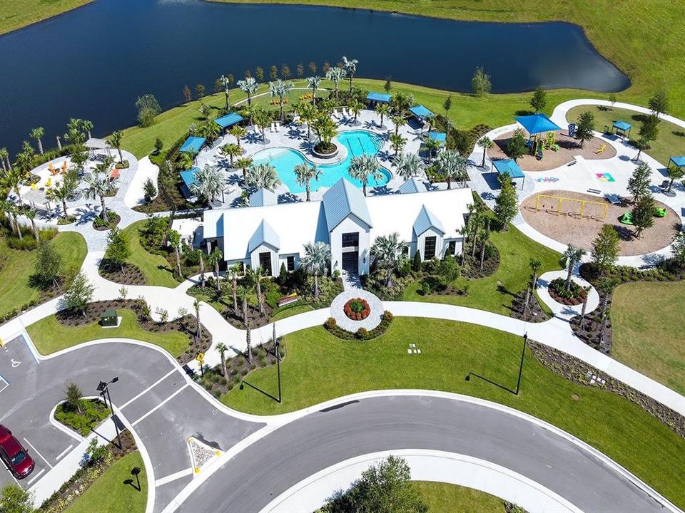 出租: $2,995 (5 贝兹, 3 浴室, 2615 平方英尺)