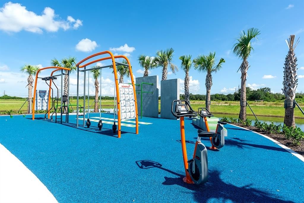 出租: $2,995 (5 贝兹, 3 浴室, 2615 平方英尺)