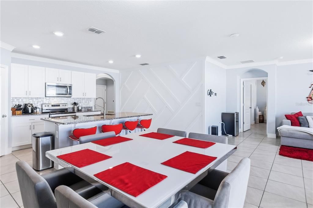 待售: $399,900 (4 贝兹, 2 浴室, 1846 平方英尺)