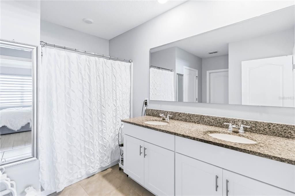 待售: $399,900 (4 贝兹, 2 浴室, 1846 平方英尺)