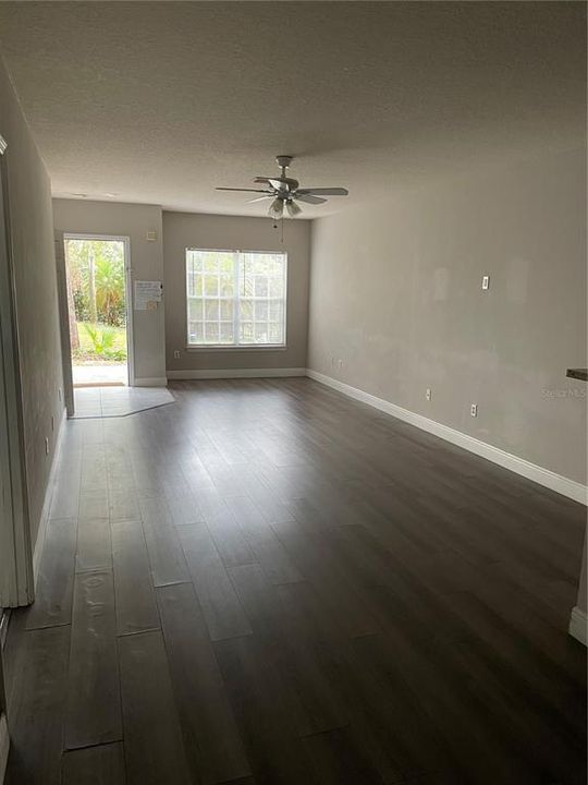 В аренду: $1,999 (3 спален, 2 ванн, 1199 Квадратных фут)