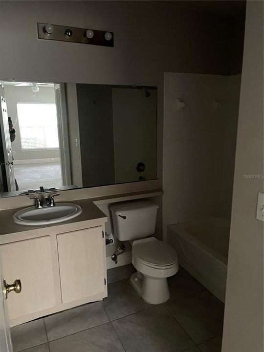 В аренду: $1,999 (3 спален, 2 ванн, 1199 Квадратных фут)