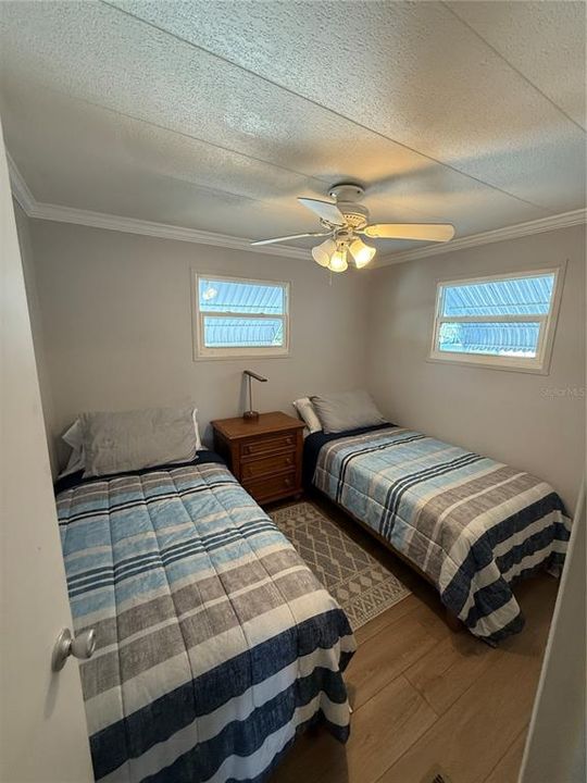 For Sale: $179,900 (2 beds, 1 baths, 810 Square Feet)