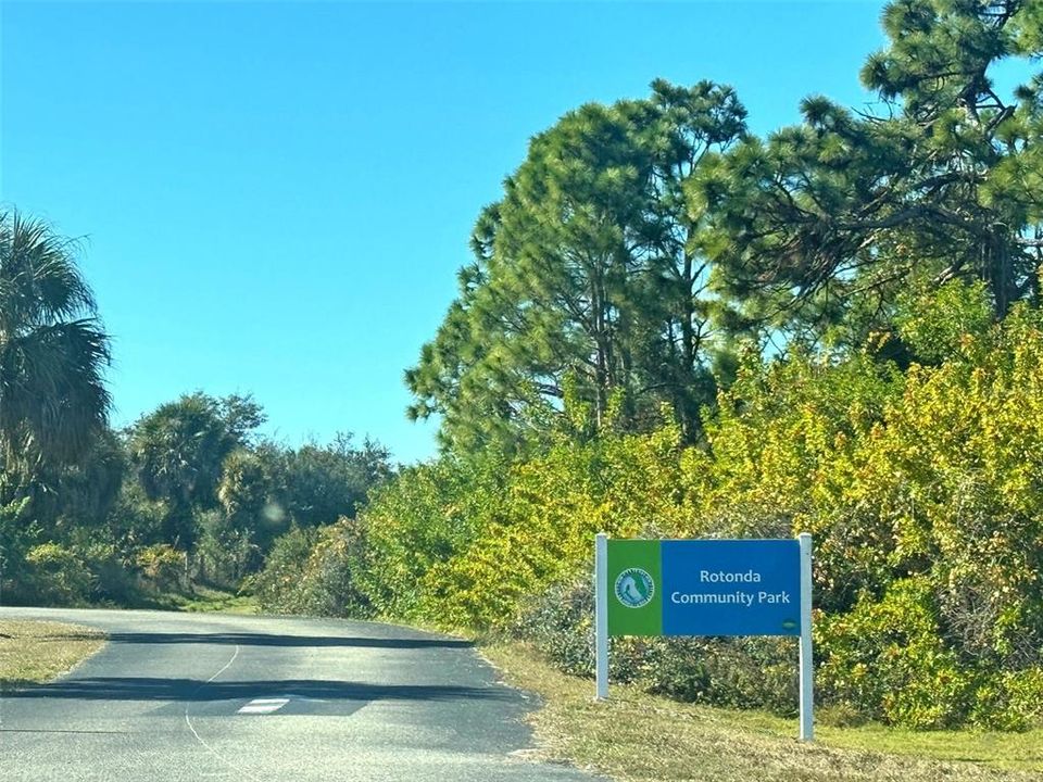 На продажу: $39,000 (0.22 acres)