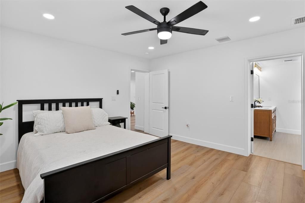 En Venta: $479,000 (3 camas, 2 baños, 1679 Pies cuadrados)