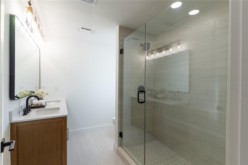 En Venta: $479,000 (3 camas, 2 baños, 1679 Pies cuadrados)