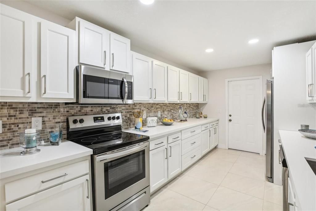 待售: $400,000 (3 贝兹, 2 浴室, 1596 平方英尺)