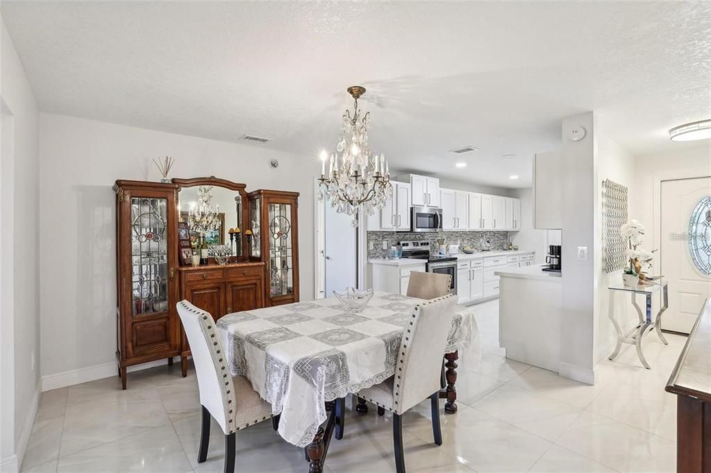 待售: $400,000 (3 贝兹, 2 浴室, 1596 平方英尺)