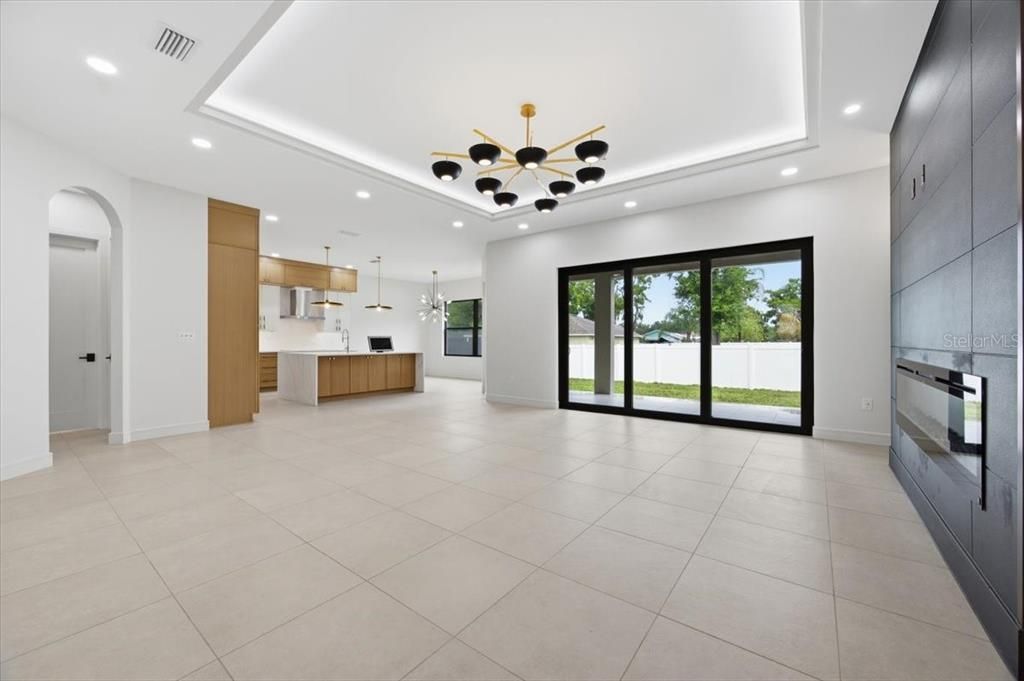 На продажу: $795,900 (3 спален, 3 ванн, 2526 Квадратных фут)