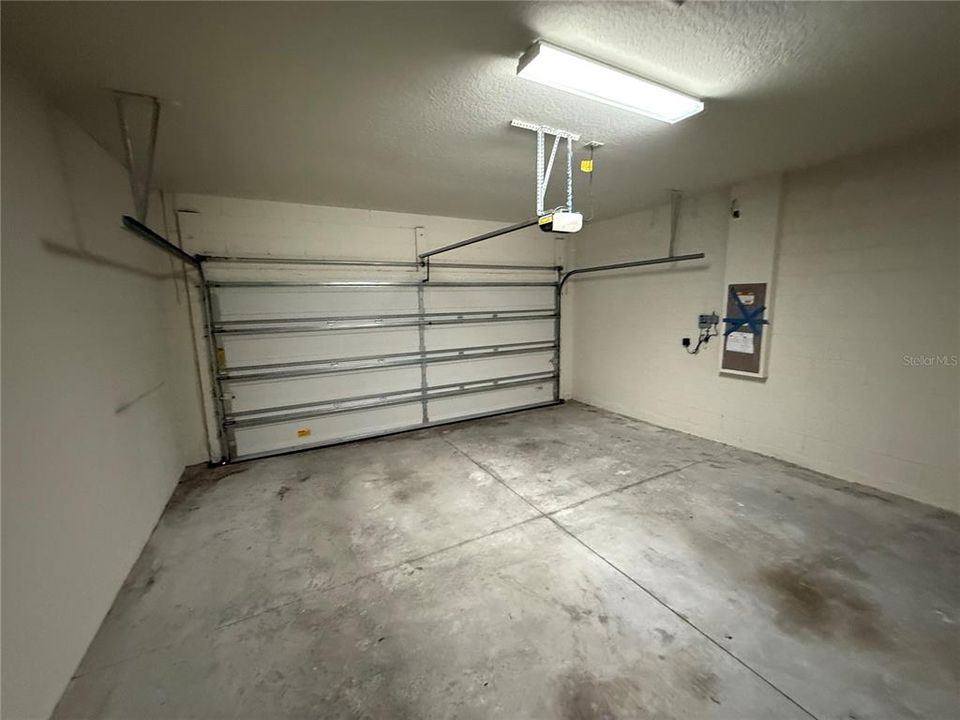 En Venta: $405,000 (5 camas, 3 baños, 2485 Pies cuadrados)