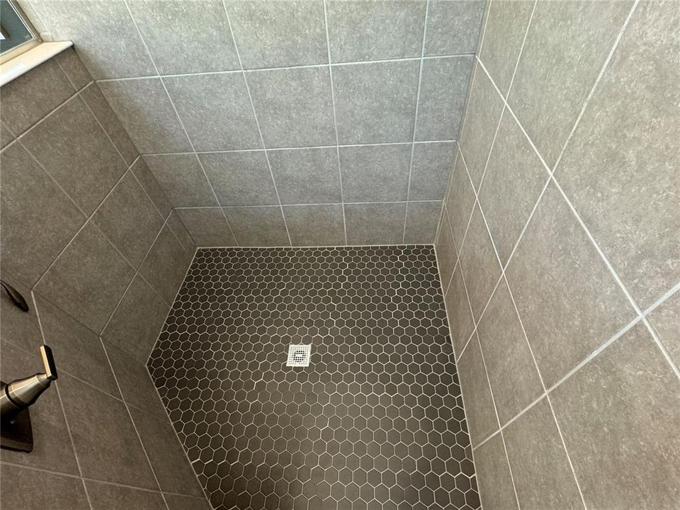 En Renta: $5,000 (4 camas, 3 baños, 2493 Pies cuadrados)