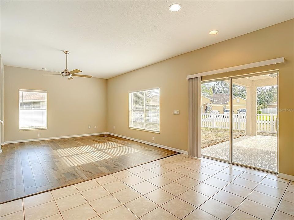 For Sale: $449,900 (4 beds, 3 baths, 2495 Square Feet)