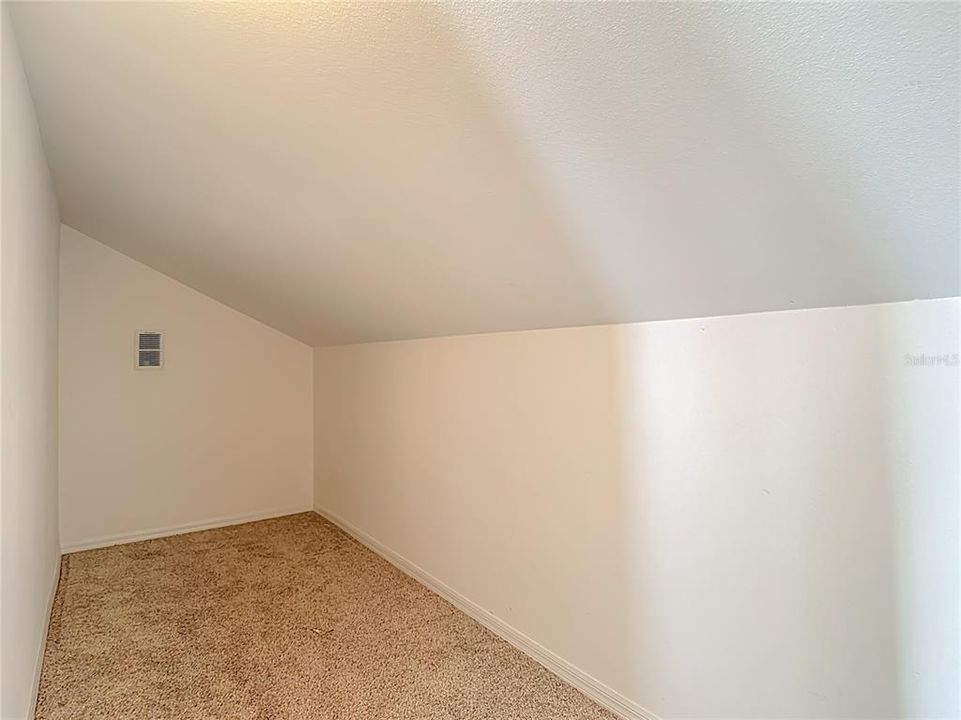 For Sale: $449,900 (4 beds, 3 baths, 2495 Square Feet)