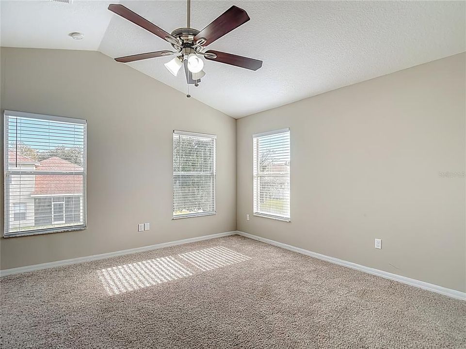 For Sale: $449,900 (4 beds, 3 baths, 2495 Square Feet)