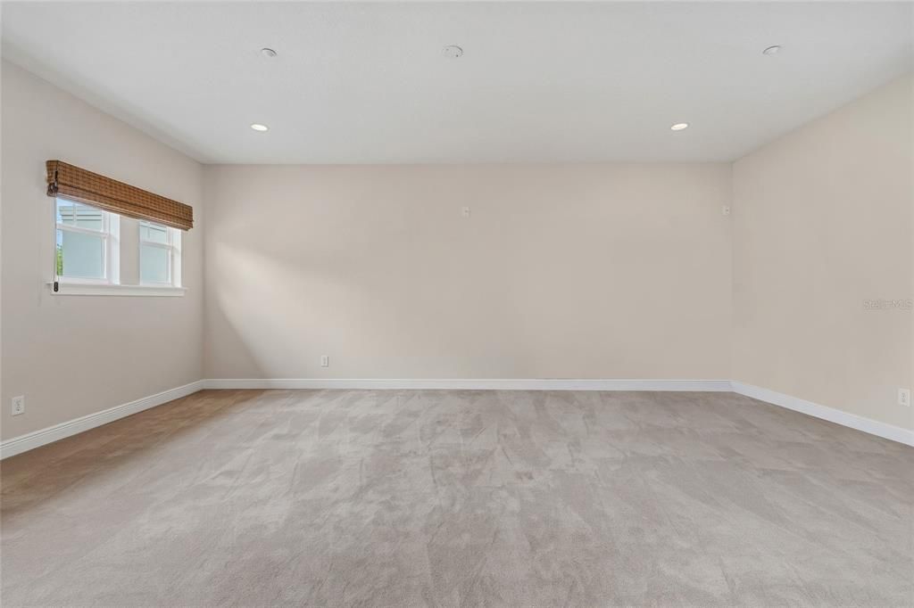 En Venta: $2,225,000 (5 camas, 4 baños, 4414 Pies cuadrados)