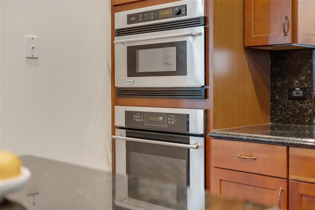 En Venta: $2,225,000 (5 camas, 4 baños, 4414 Pies cuadrados)