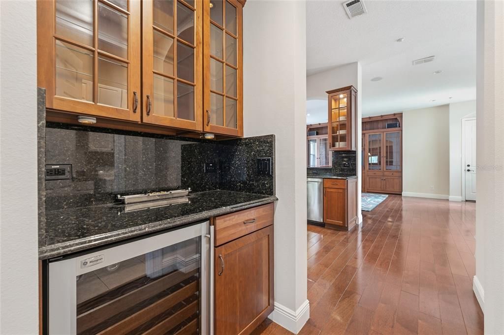 En Venta: $2,225,000 (5 camas, 4 baños, 4414 Pies cuadrados)