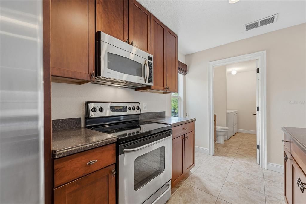 En Venta: $2,225,000 (5 camas, 4 baños, 4414 Pies cuadrados)